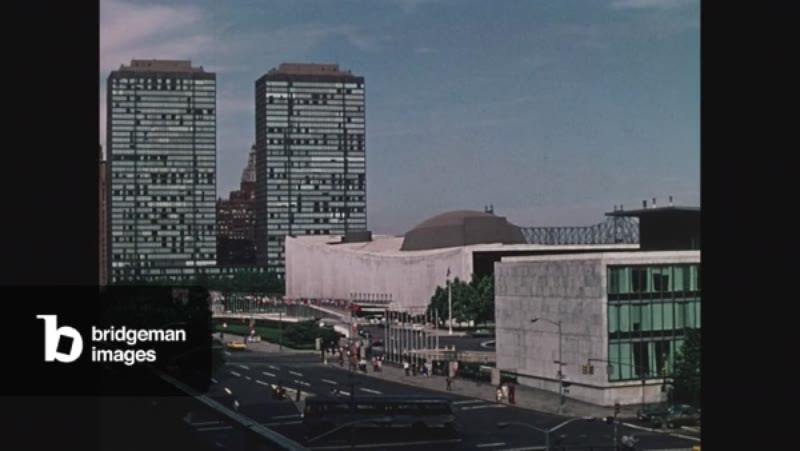 Image of The United Nations, UN Plaza apartments and General Assembly ...